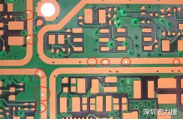 防止PCB過波峰焊時(shí)錫從導(dǎo)通孔貫穿元件面造成短路；特別是我們把過孔放在BGA焊盤上時(shí)，就必須先做塞孔，再鍍金處理，便于BGA的焊接。