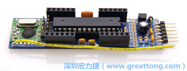 JeeLabs的尚?克勞德?威普樂（Jean-Claude Wippler）以RBBB為基礎(chǔ)設(shè)計出JeeNode，JeeNode使用不同的排針并加裝了SPI無線端口以提供無線傳輸使用。 使用EAGLE