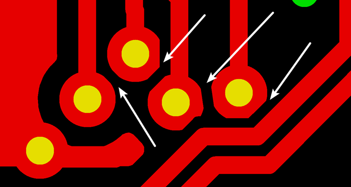 多層板中過(guò)孔會(huì)在每層線(xiàn)路上都有孔環(huán)，且每個(gè)層孔環(huán)周?chē)h(huán)境有夾線(xiàn)也有不夾線(xiàn)，環(huán)境各不一